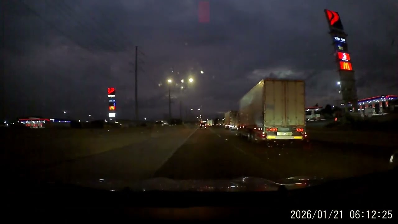 Southbound: Jan 21, 2026 [ Driving Tips ] | Defensive driving saves lives | 🚓🚨🚎🦺🧷| SLEX |