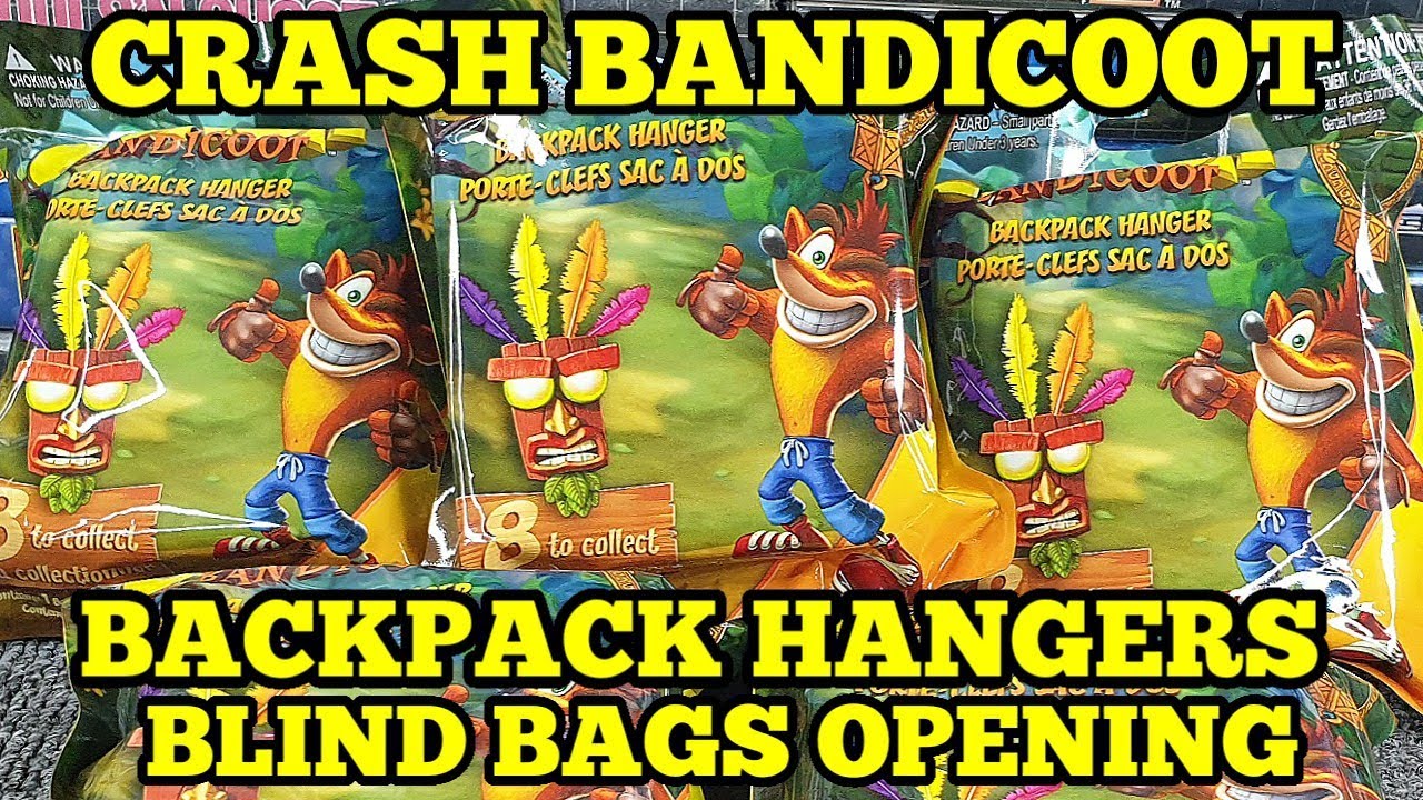 Crash bandicoot backpack hangers blind bags opening!