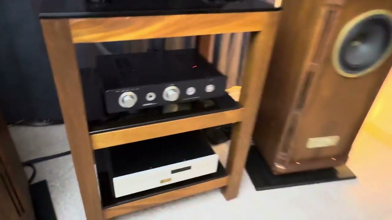 Sugden A21 class A solid state hi-end amplifier