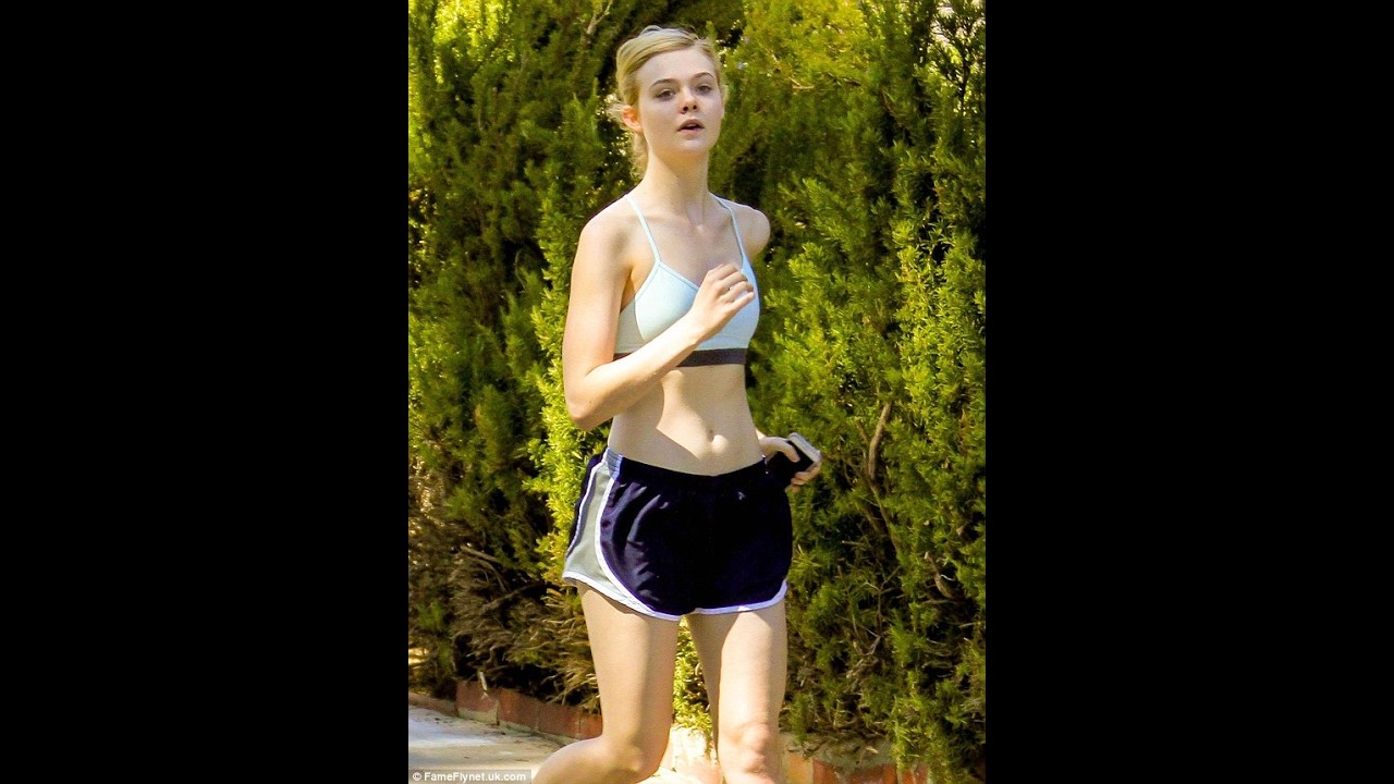 Dakota and Elle Fanning Number 1