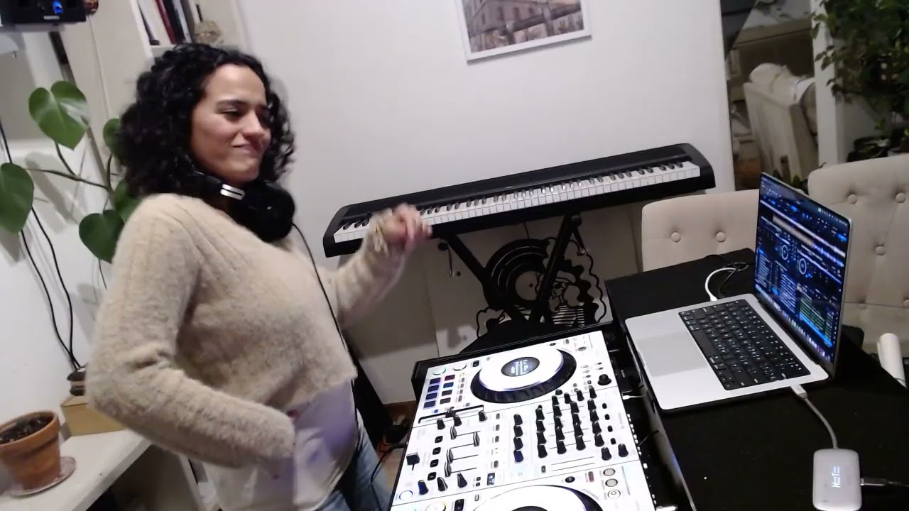 LATIN HOUSE