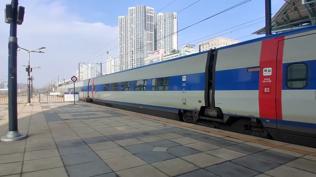 KTX 서울행 천안아산역 발차 (호산교통공사)
