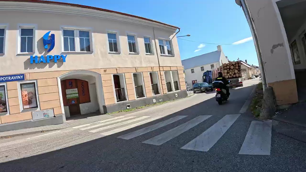 09/2025, 02 díl z 16, 2 x Honda Forza 125, přední kamera