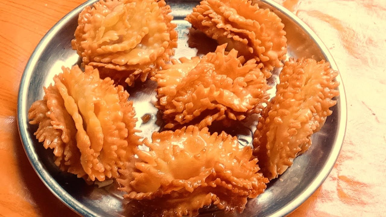 আটা আর ১টি ডিম দিয়ে চুলায় আটার তৈরি pরসালো পিঠা।Ptha Recipe