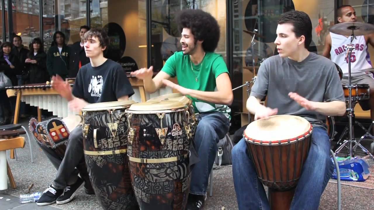 Kutapira busking in downtown Vancouver on 08 May 2011