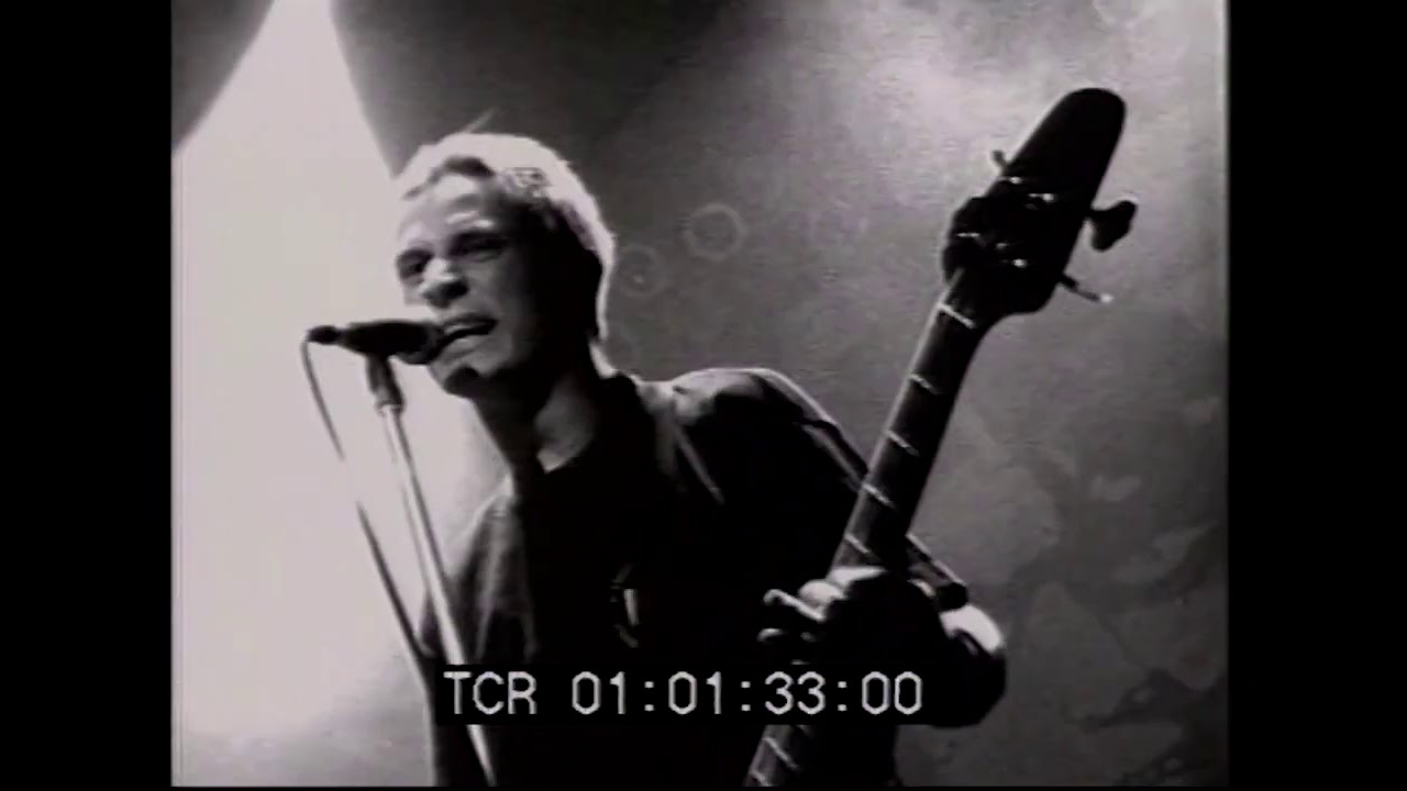 Green Day - Armitage Shanks (Live in Prague)