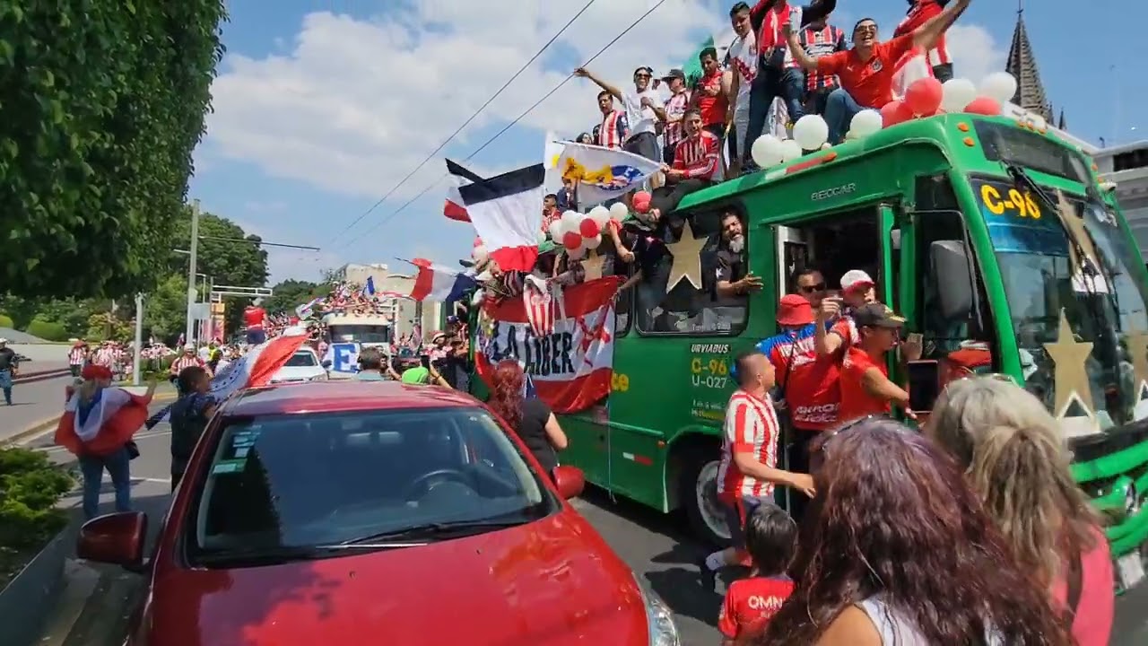 Porra Caravana Chivas, del parque rojo al akron, previa final Chivas vs tigres 2023