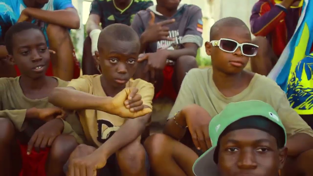 Etimu Daye (clip officiel)