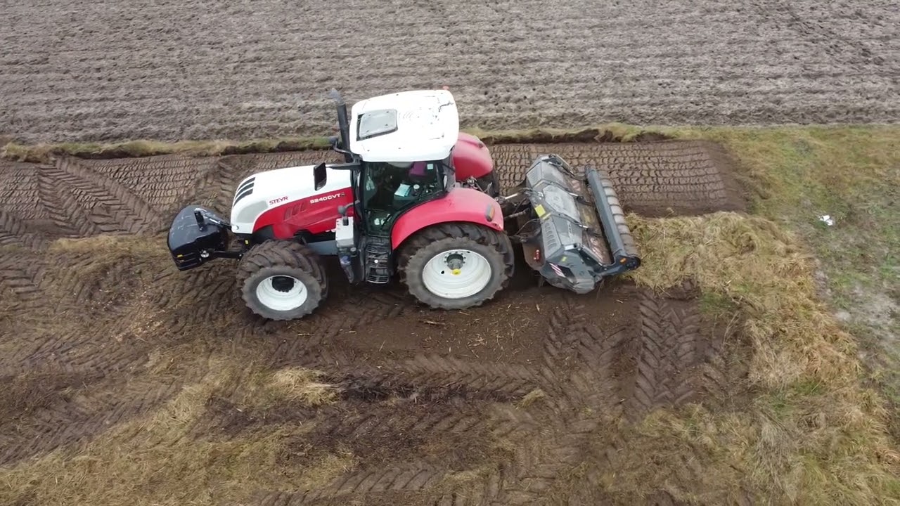 Rekultywacja działki mulczerem wgłębnym.