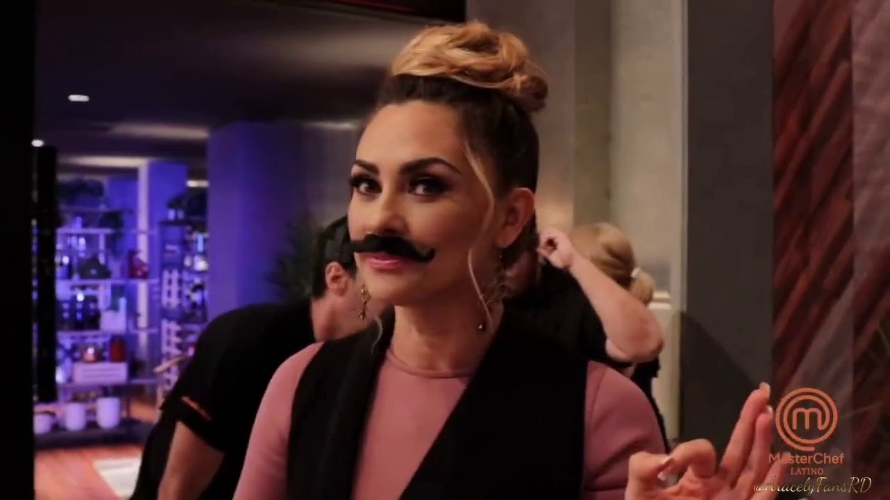 Así es la diversión en el set de MasterChef Latino 👩🏼‍🍳🍴🌶 con Aracely Arámbula y los jueces😂😻