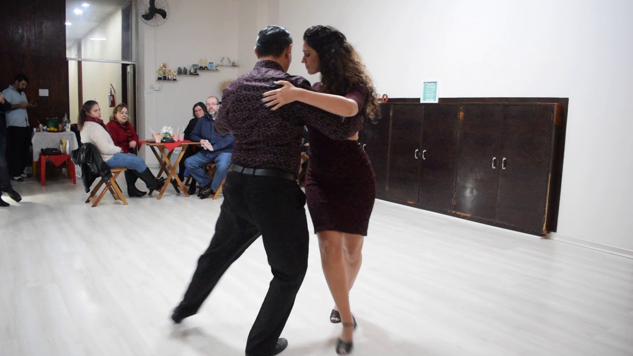 Cia Cl&eacute;ber Borges | Improviso Tango Cl&eacute;ber e Mariana - Porto Alegre - RS