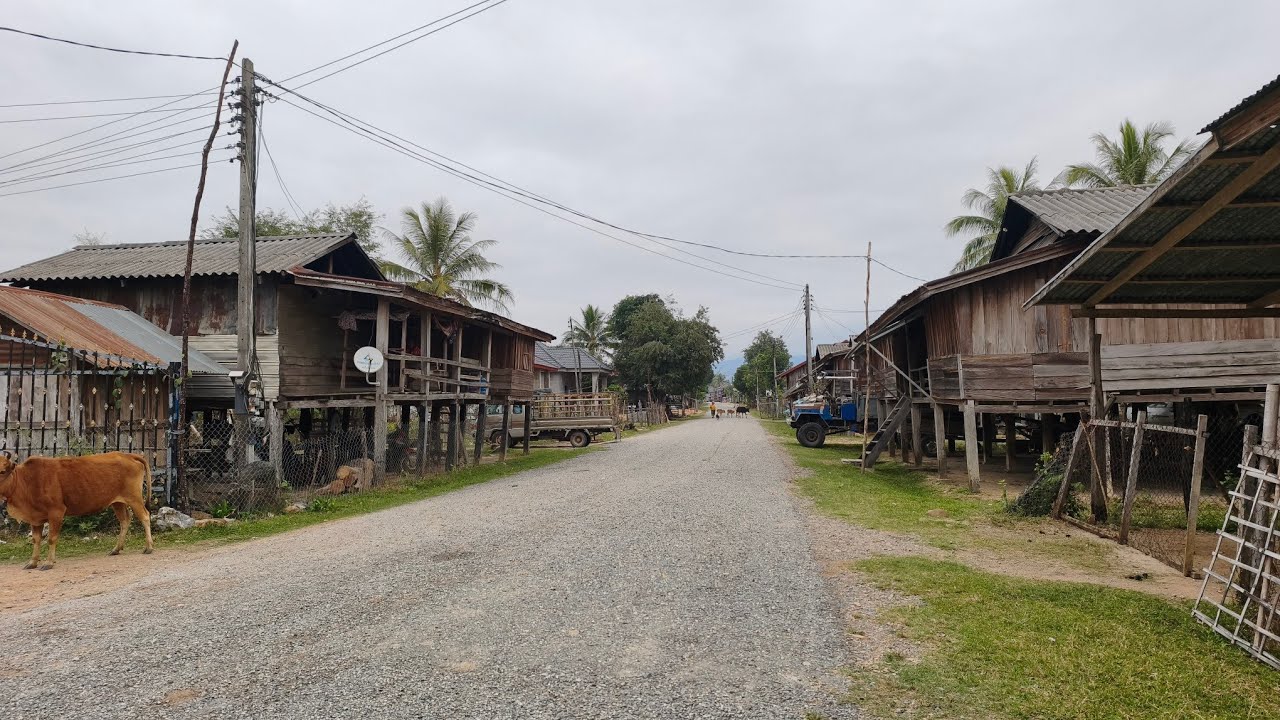 เที่ยวลาว เมืองคำ เมืองอู่ข้าวอู่น้ำ ของแขวงเชียงขวาง ชวนอึ้ง สร้างบ้านใหม่แข่งกัน!! 