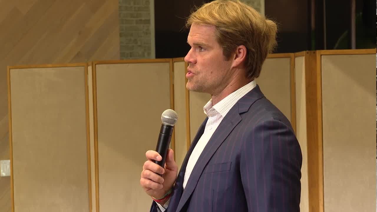 'Not gonna roll over and die.' Olsen on Brady taking his job