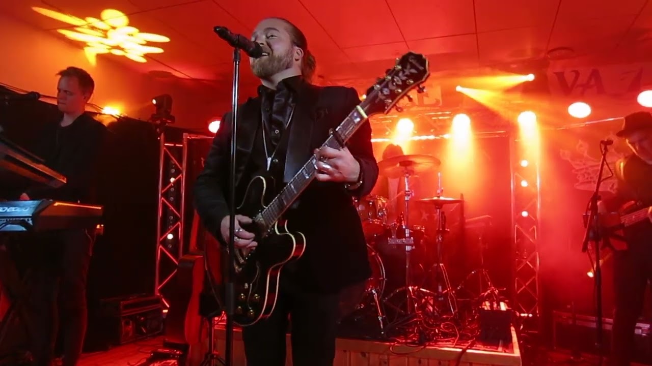 Teemu Roivainen ja Energia - Vuoksesi sun 14.8.2020 Kajasteen Lava