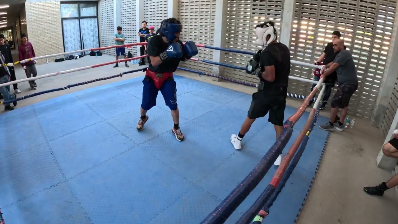 Sparring Andy “Toy Story” (Careta Blanca) recibiendo visita Cardenas Boxing Round 1