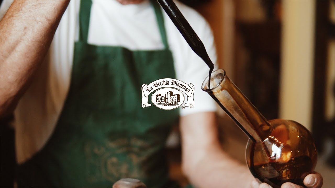 How Balsamic Vinegar of Modena is made. A journey in the production of this magic product.