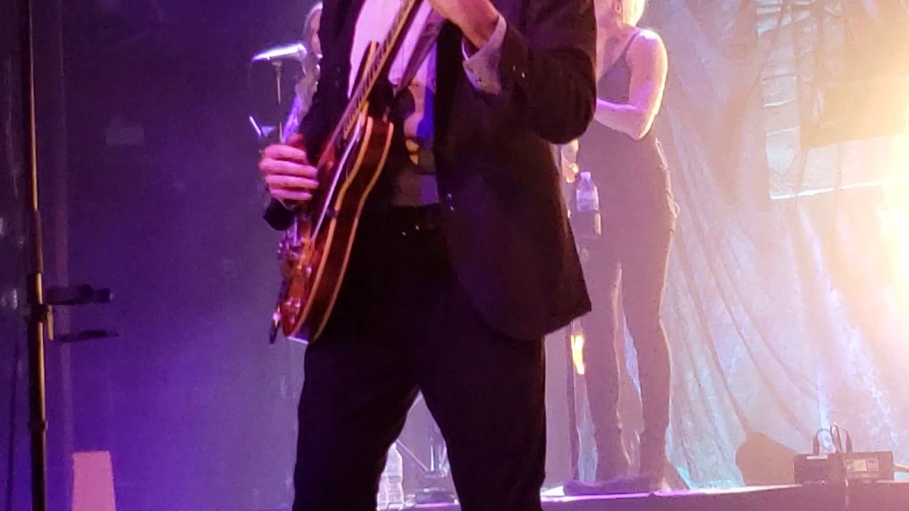 Hozier - Moment's Silence, Chicago 9/21/18)