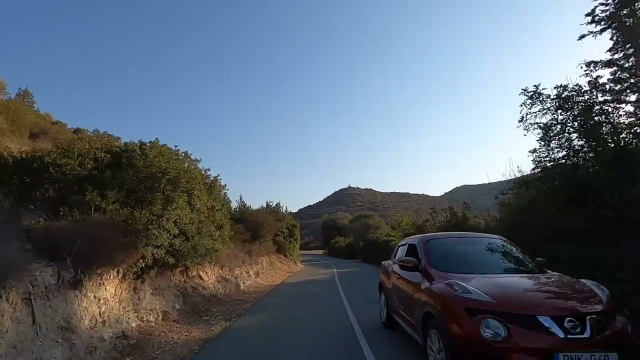 Akrotiri (Chypre)  Entrée dans Akrotiri par le côté Ouest, Gopro / Akrotiri   Entry by West