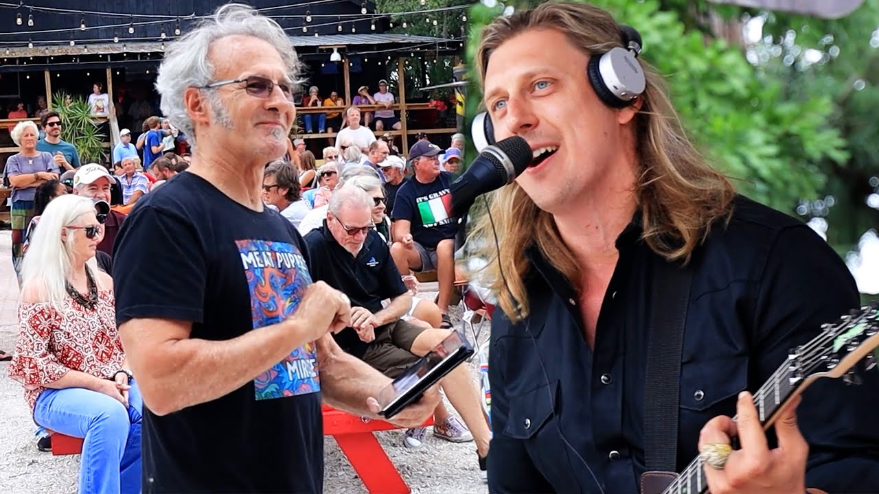His Incredible Reaction When Someone Requests Pink Floyd