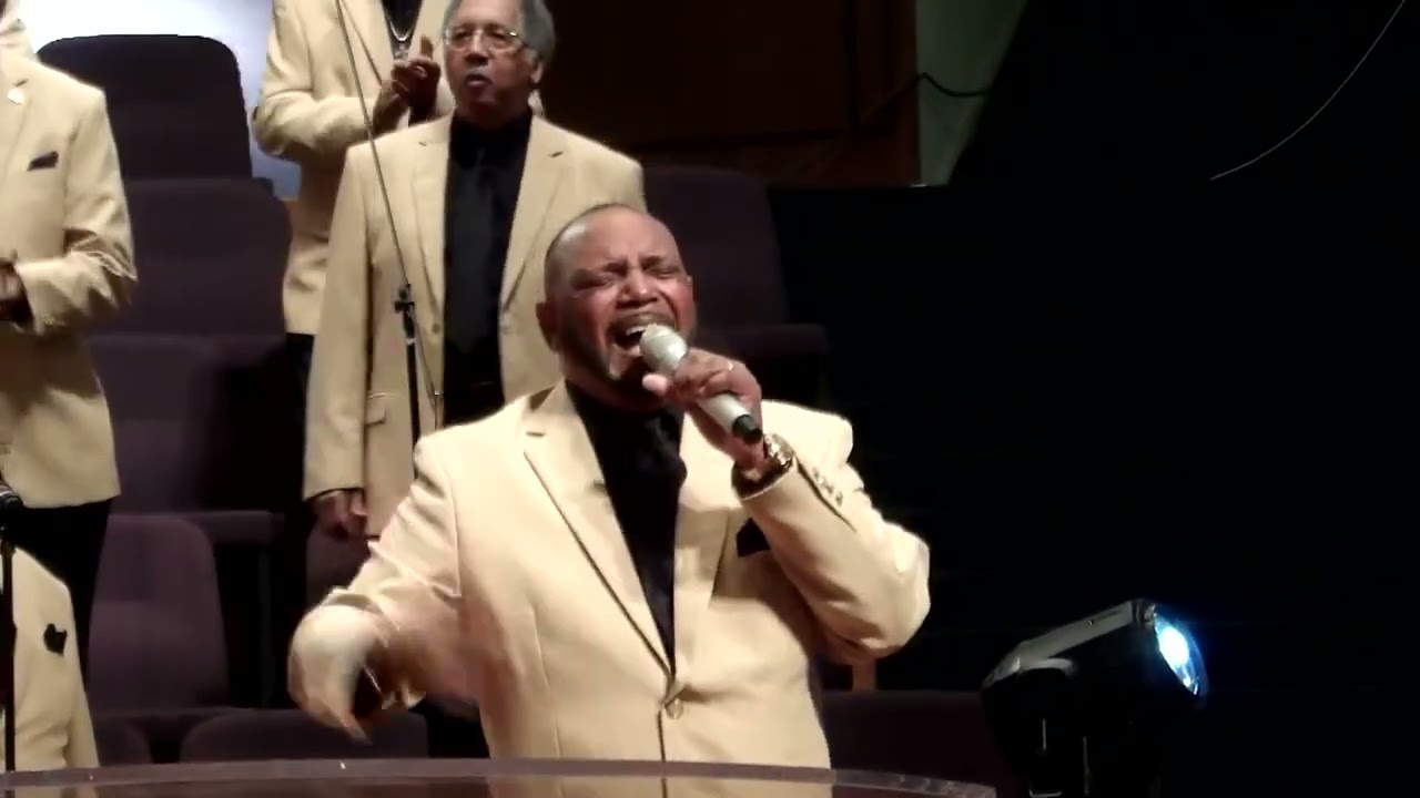 Saint Paul's Mighty Male Chorus: 