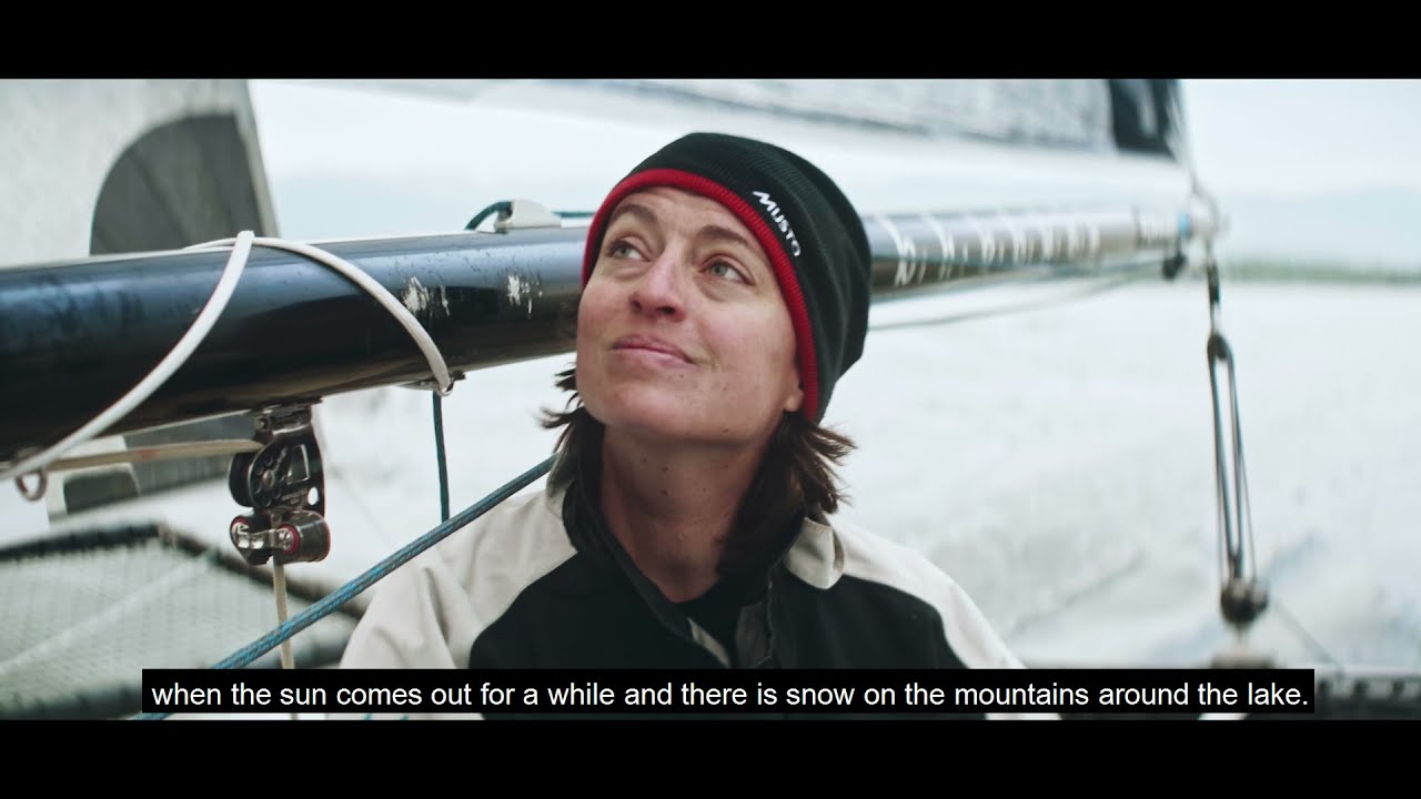Travelling by wind power on Lake Geneva. | Switzerland Tourism