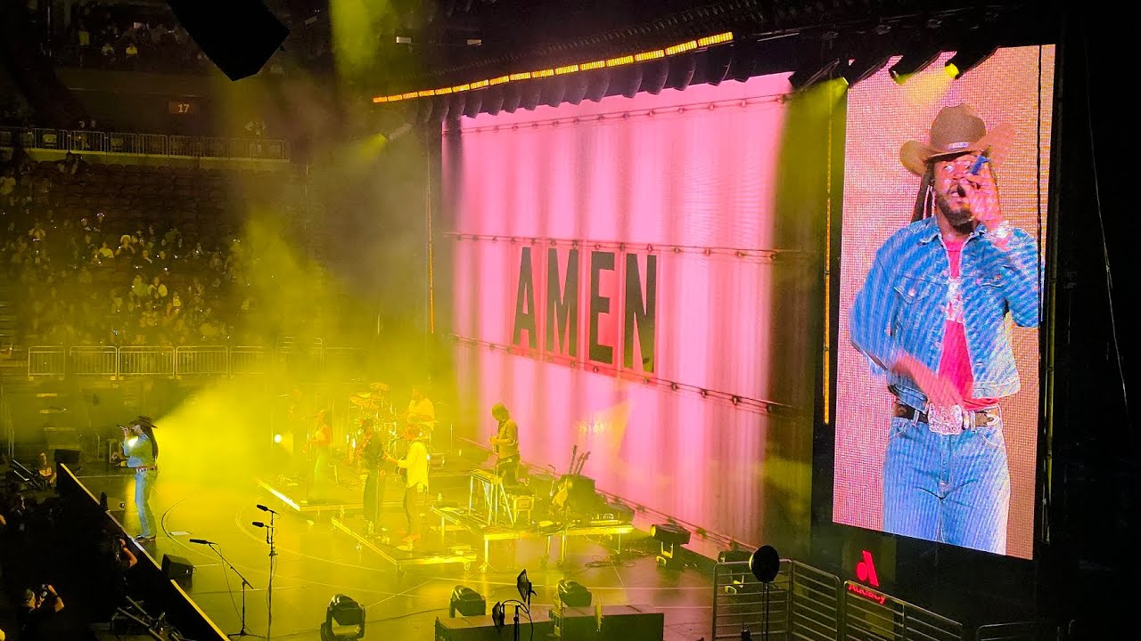 Shaboozey shows gratitude before performing Amen at Audacy Concert