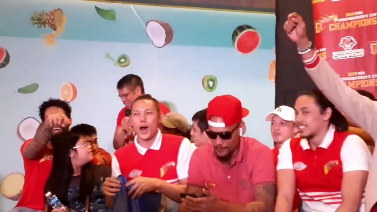 PANOORIN: Cabagnot, biglang nag-host sa SMB victory party; Beermen, gagawin lahat para sa Grand Slam