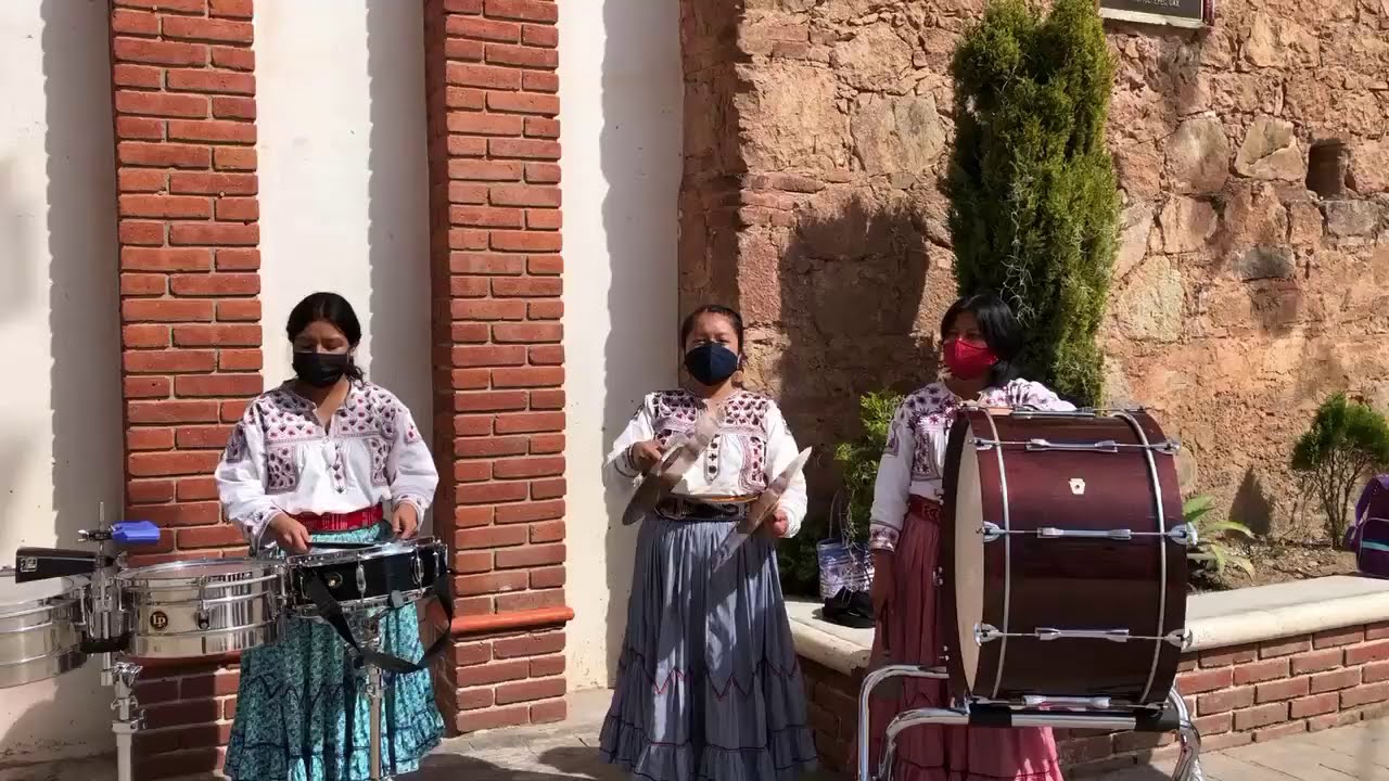 QUE DIOS L@S BENDIGA SIEMPRE (Banda filarmonica regional femenil mujeres del viento florido)