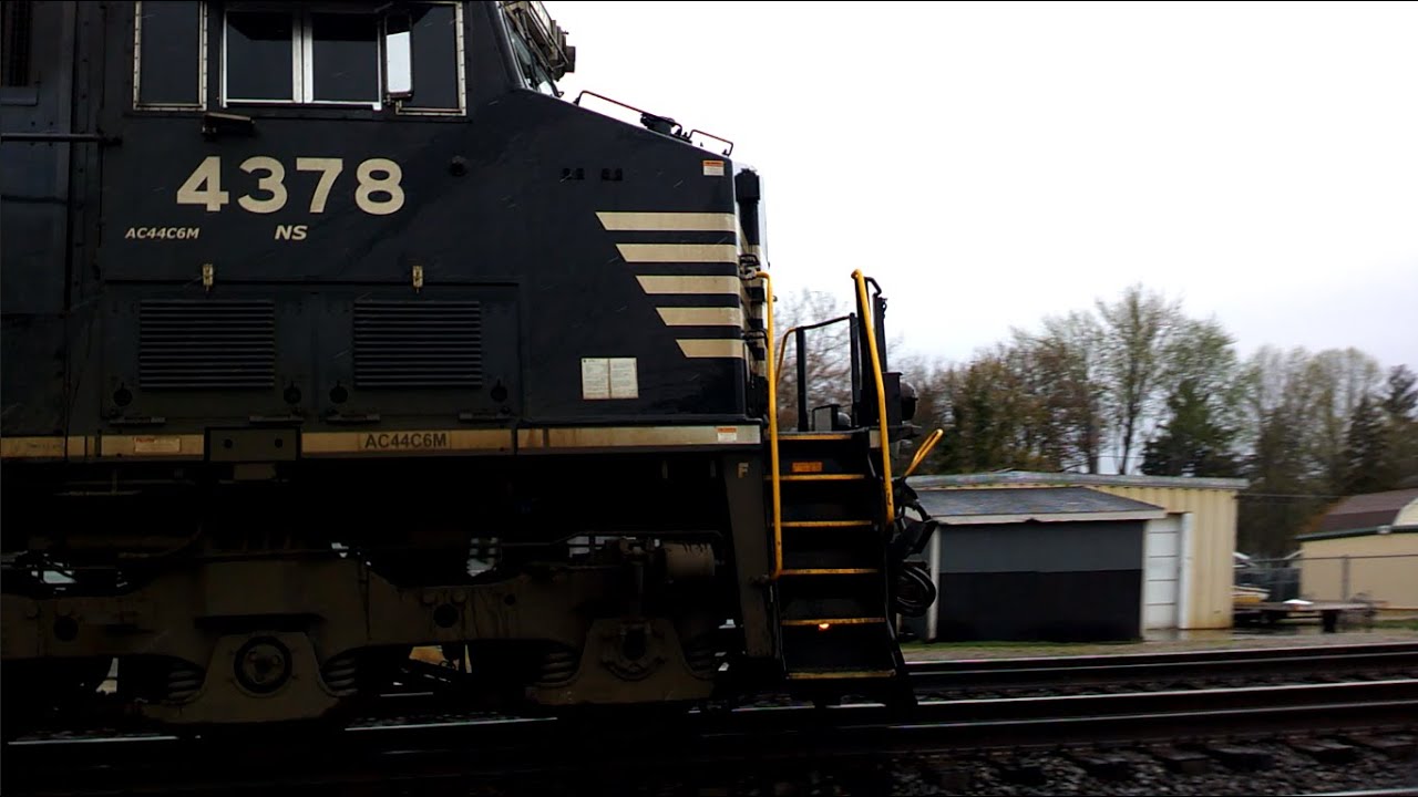 4/16/23 Swanton, OH; NS 4378 leads an intermodal west