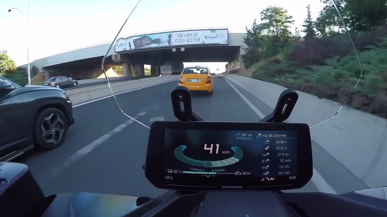 Herkesin gözdesi  Bmw Ce 04 elektirikli ile gezinti