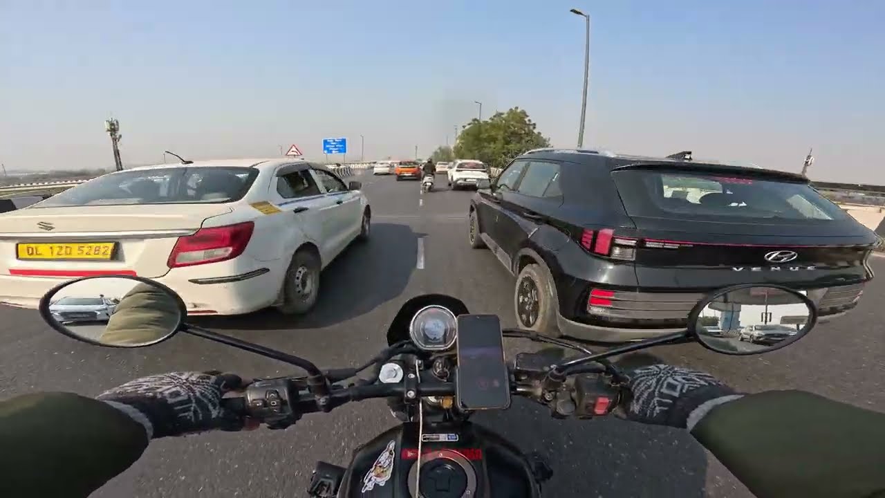 Moto Vlog 188 - Noida to Taj Enclave Geeta Colony | Harley Davidson X440