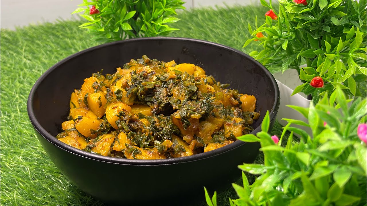 ढाबा स्टाइल आलू पालक | हरियाणवी अंदाज़ में आसान रेसिपी #DesiFood #AlooPalak #IndianFood #GharKaKhana
