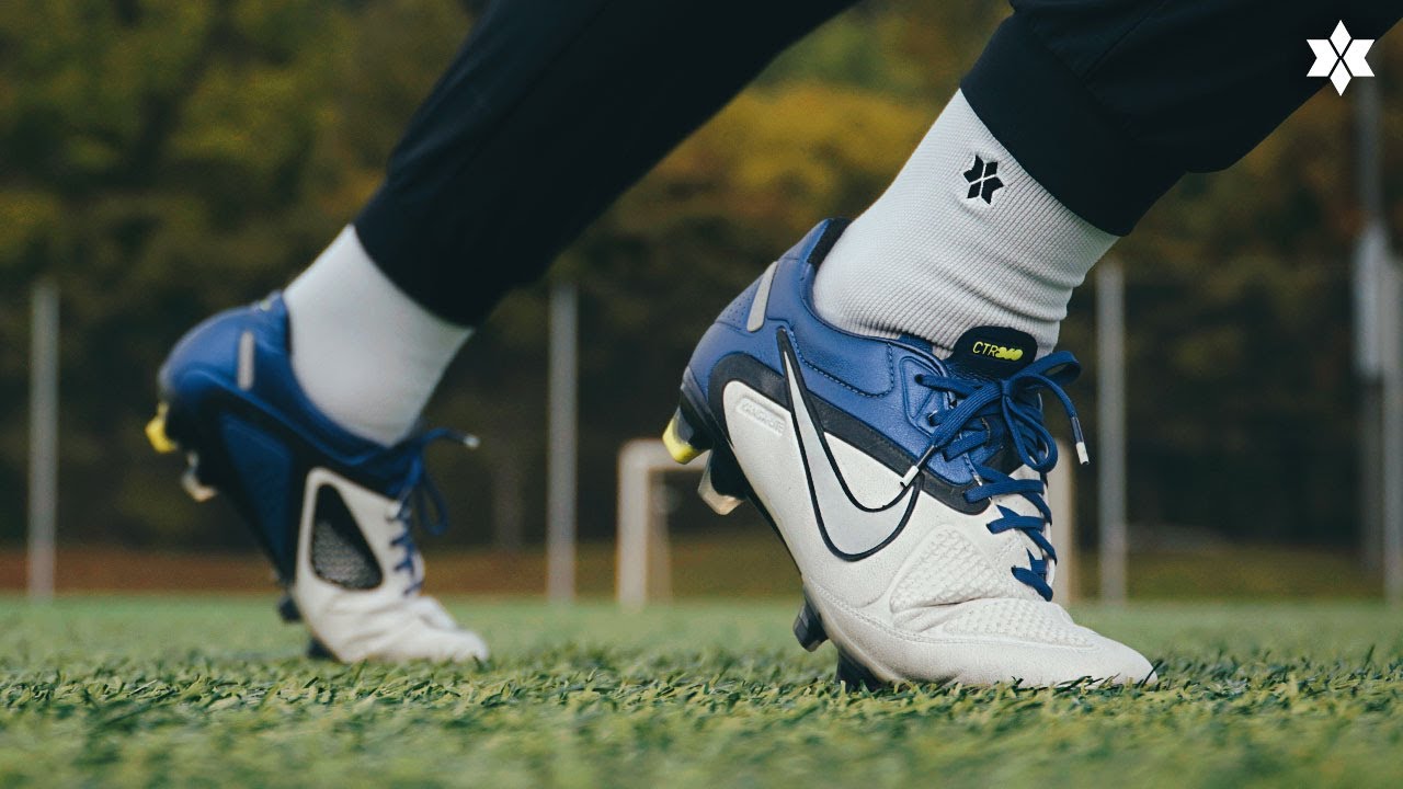 12년 전 축구화를 신고 벌어진 일 😭