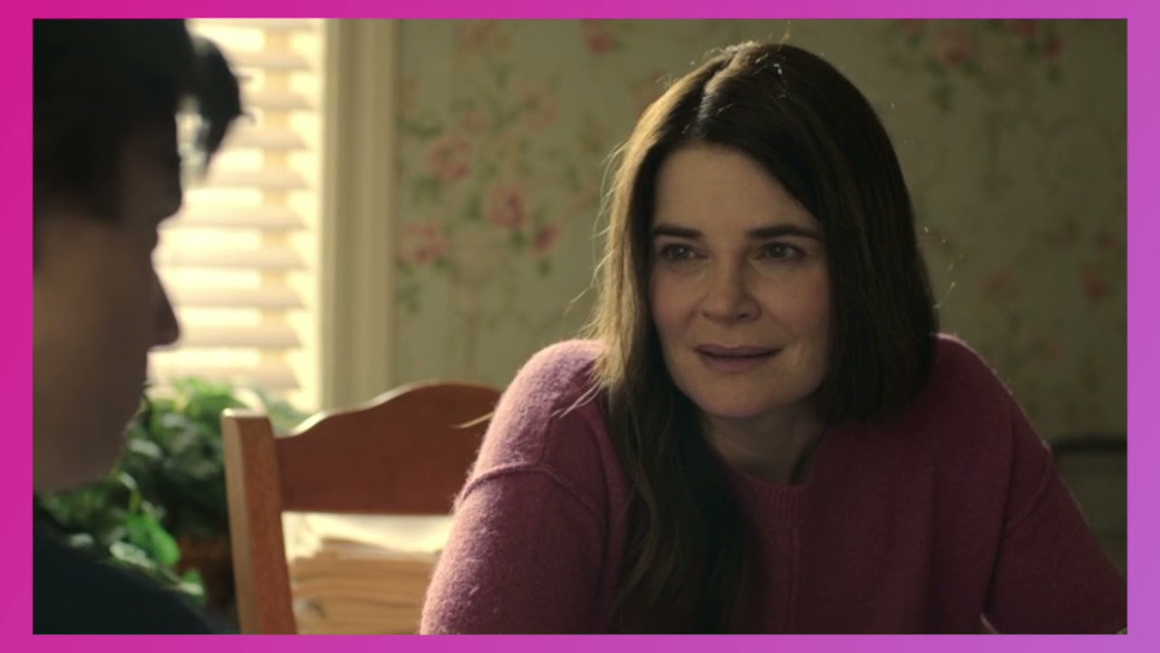 Love, Victor: Season 2, Episode 10 (Felix's mum returns)