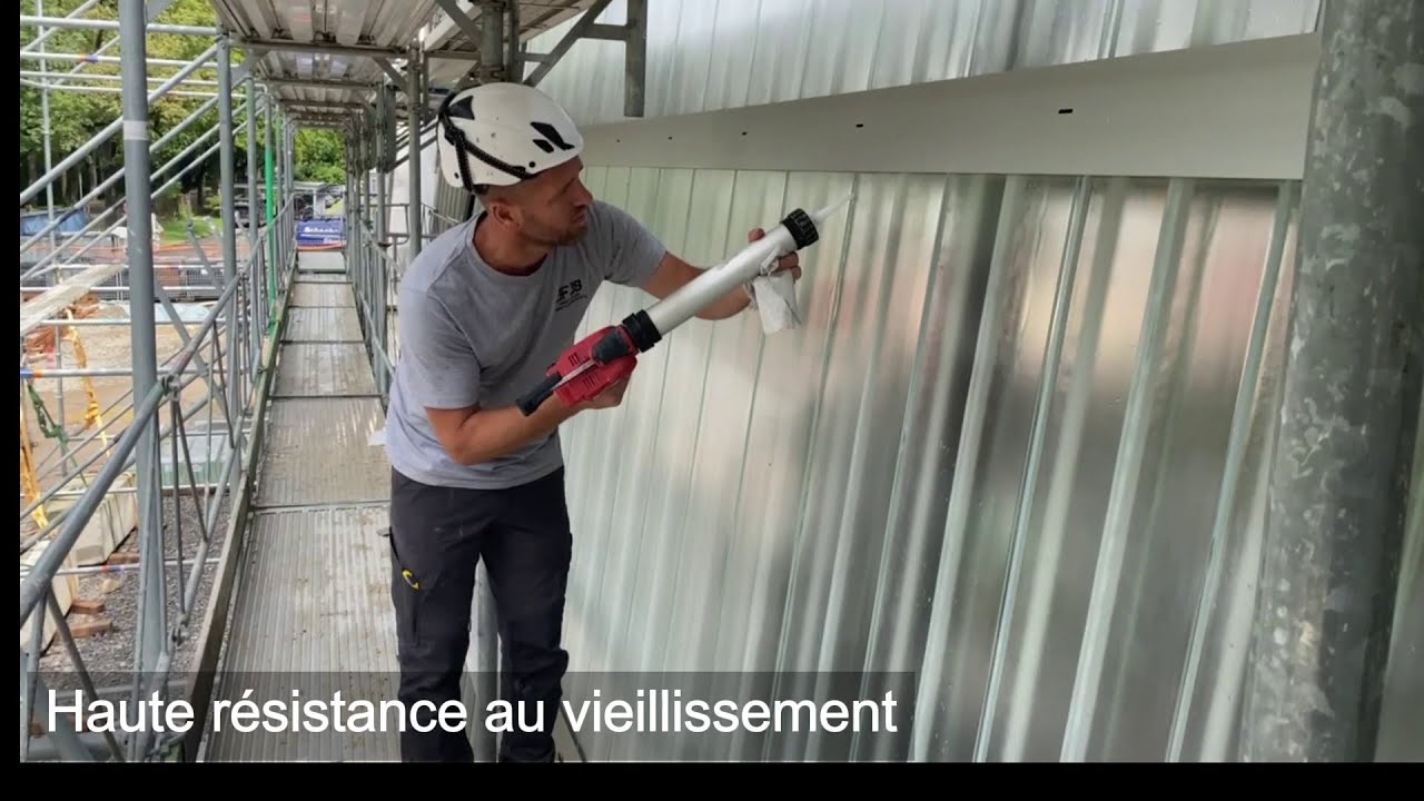 Jointoiement du verre profilé dans le dépôt des trams de Berne