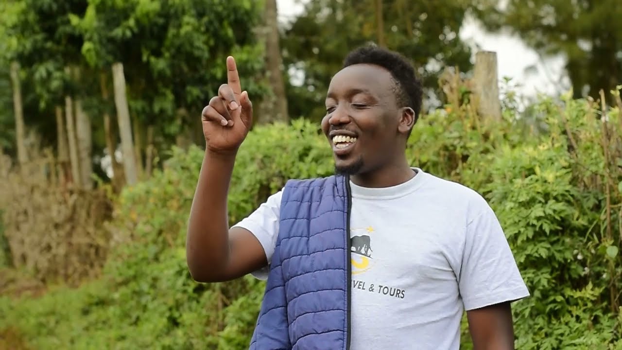 protich chases Bamongo after smoking||Yaack Bangik.