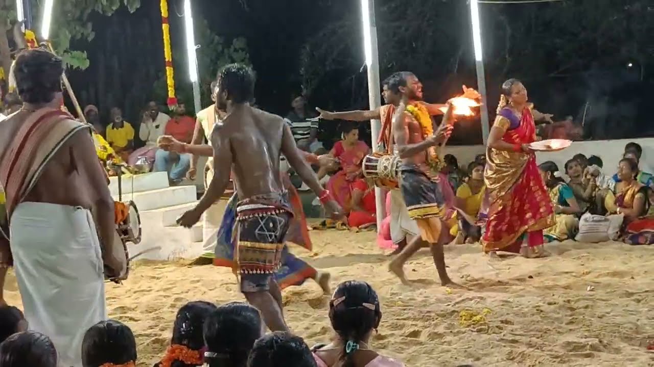 AVARAIKULAM ஊசிக்காட்டு சுடலைமாடசாமி🙏🙏🙏 கோயில் கொடை இரவு 12மணி பூஜை#avaraikulam#kovilkodai