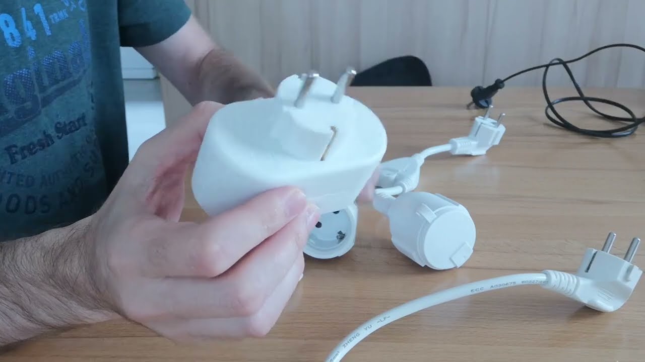 Schutzkontakt Verl&auml;ngerungskabel, IP44 Doppelstecker f&uuml;r Steckdose, Robuster Steckdosenverteiler