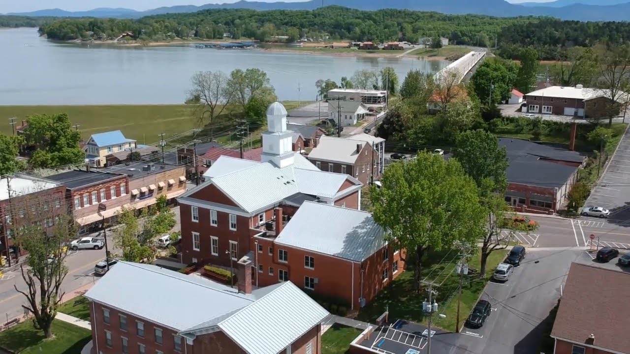 Dandridge, Tennessee.