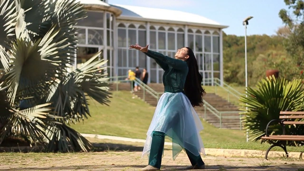MANANCIAL | AMANDA ANDRADE-Dançando com Deus.