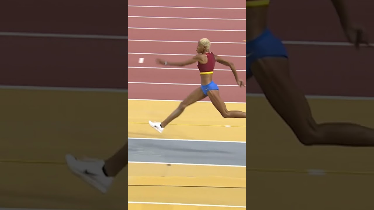 Yulimar Rojas turns thing s around in dramatic 6th attempt #athletics  #venezuela #triplejump