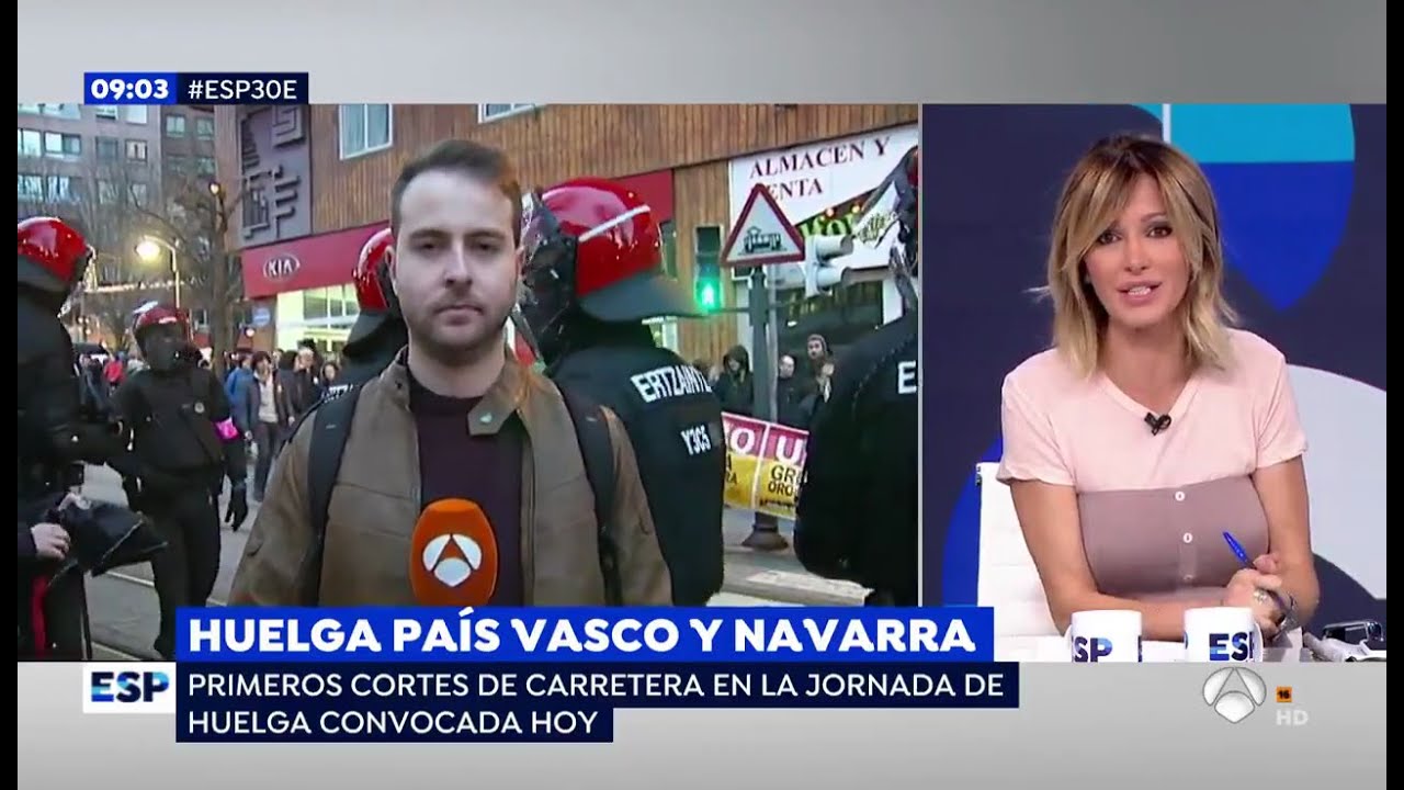 Tensión entre los piquetes y al Ertzaintza durante la huelga general - Antena 3 Noticias