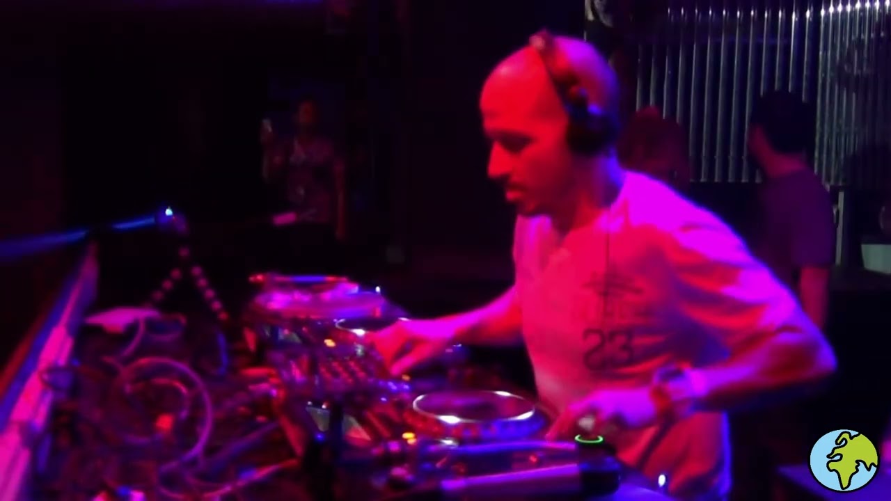 Noemi - In My Dreams Refuel live