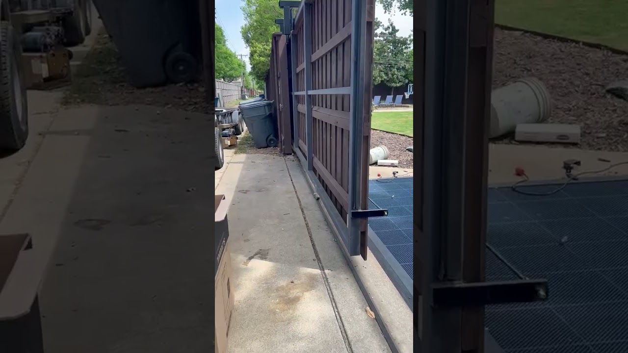 Gate Opener - Liftmaster Operator Repaired Large Wood Gate - Dallas, Texas