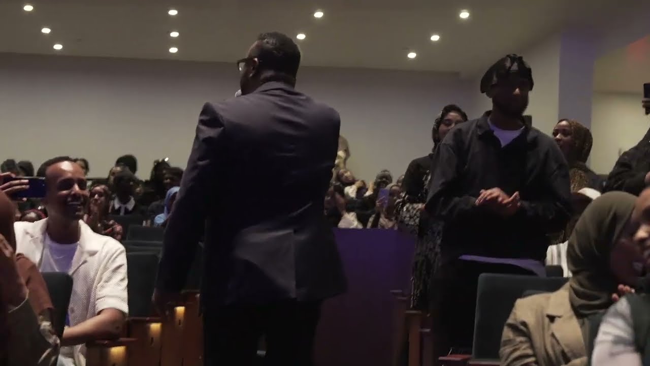 Abdiwahab A Naaji - Nagma & Dab Markaan Ku Joogsadaa  (Live at the Star of Unity Concert)