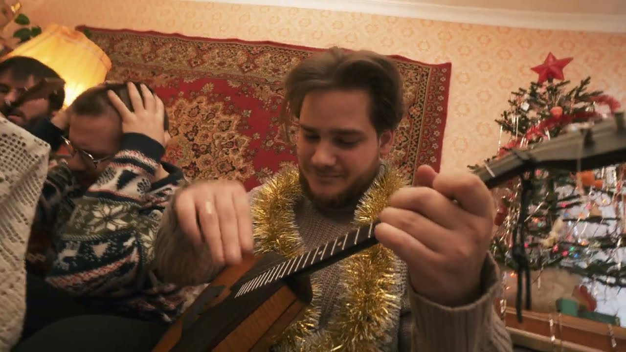 1/6 BAND: COVER КУХНИ, Да со мной не просто, Плачу на техно- НА БАЛАЛАЙКАХ