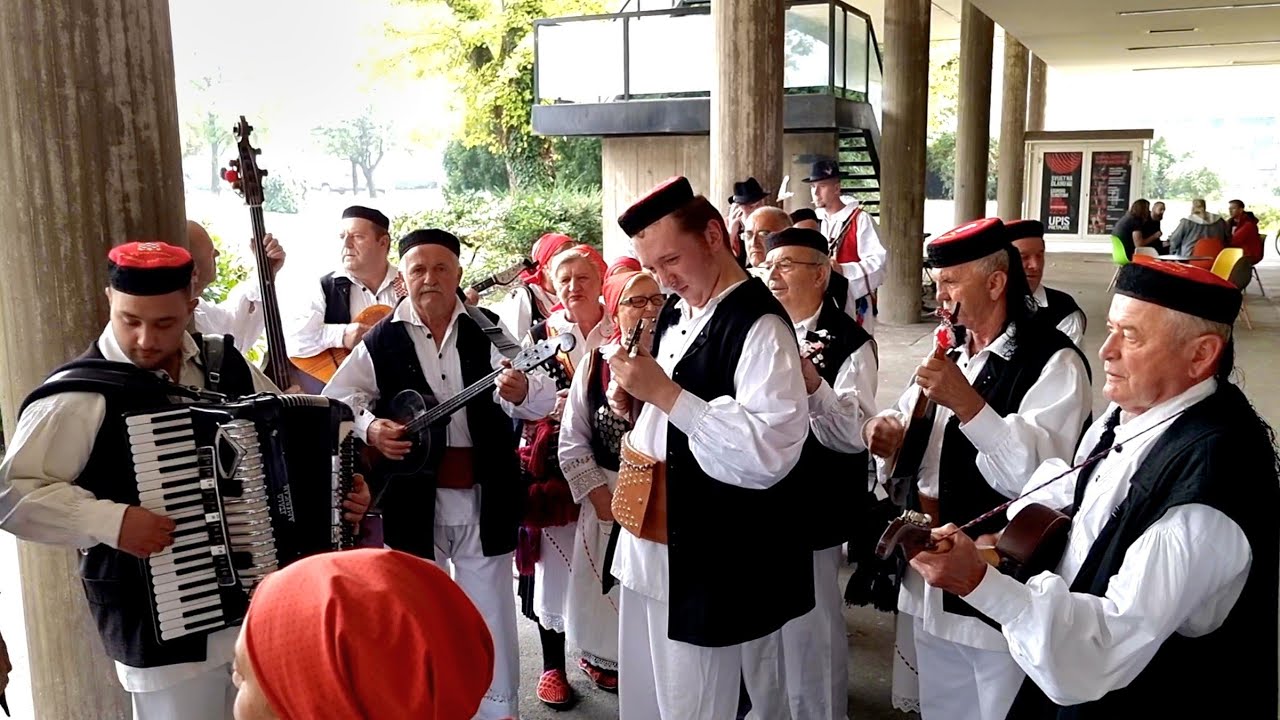@LIČANKA SAM I LIČANKA MI MATI-KORDUNA&Scaron;I I LIČANI- DRUŽENJE PRED KONCERT U LISINSKOM 15.10.2022G.