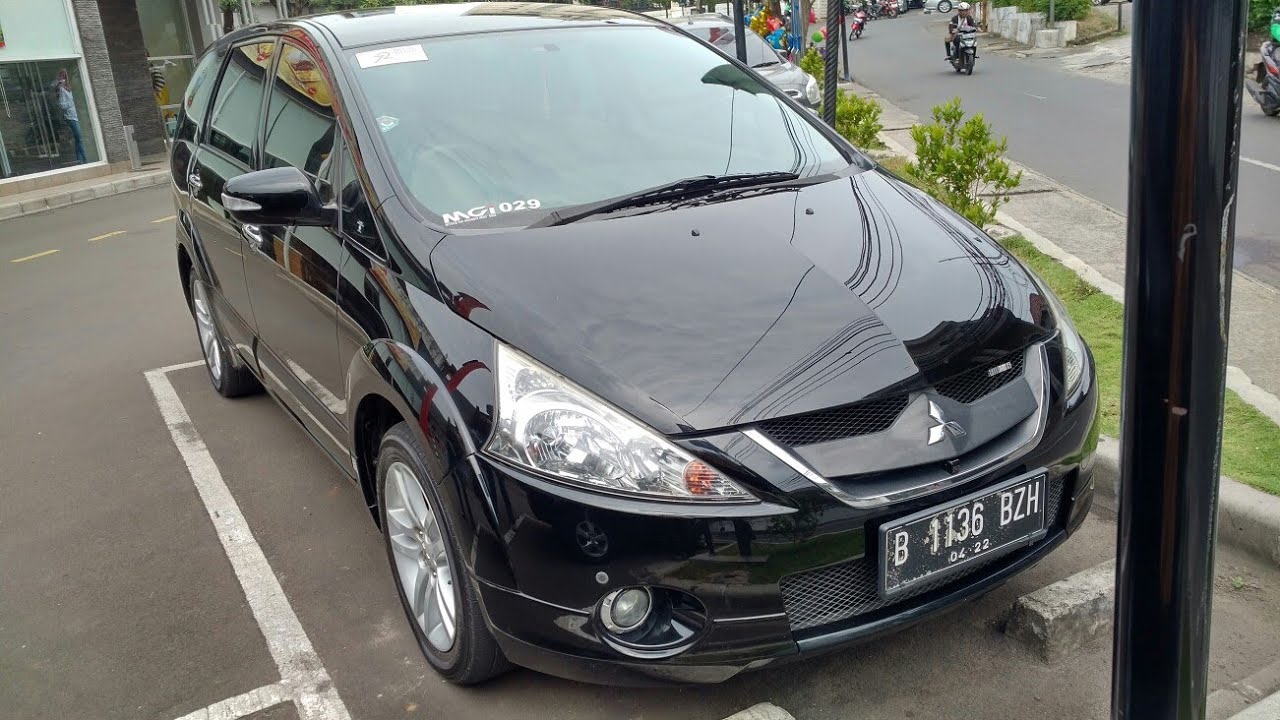 In Depth Tour Mitsubishi Grandis GT (2012) - Indonesia