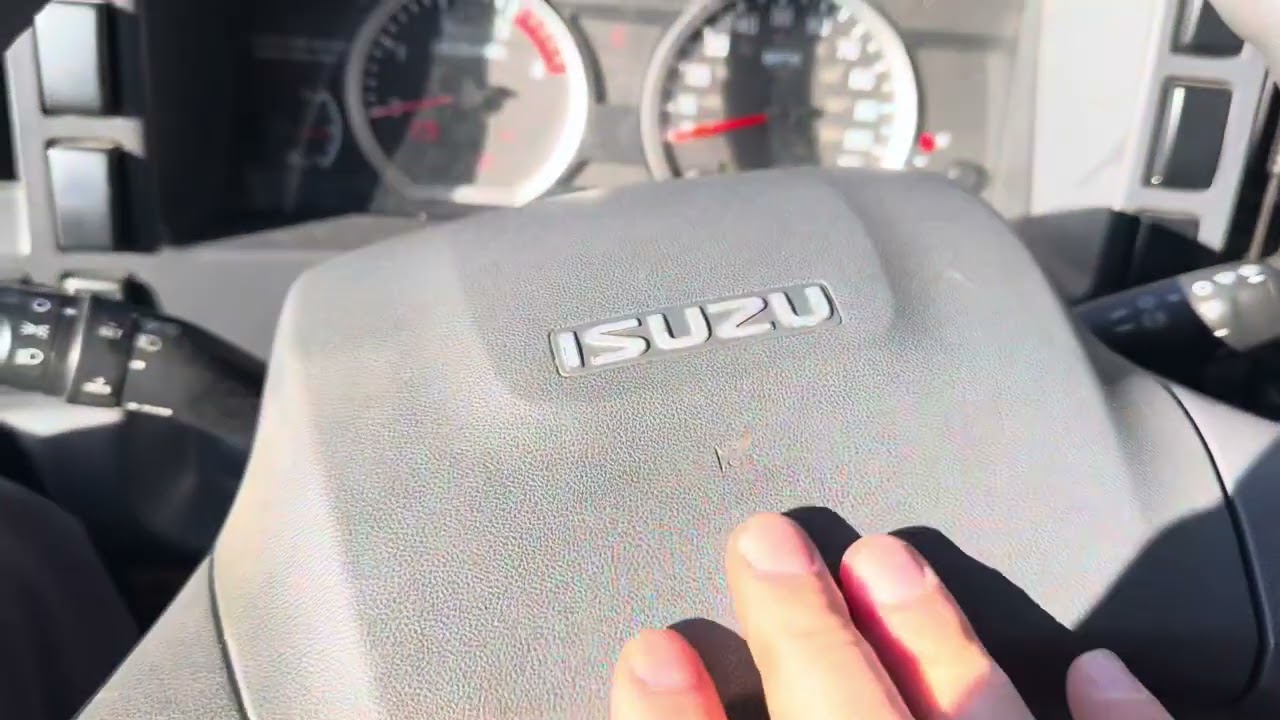isuzu exhaust system red light