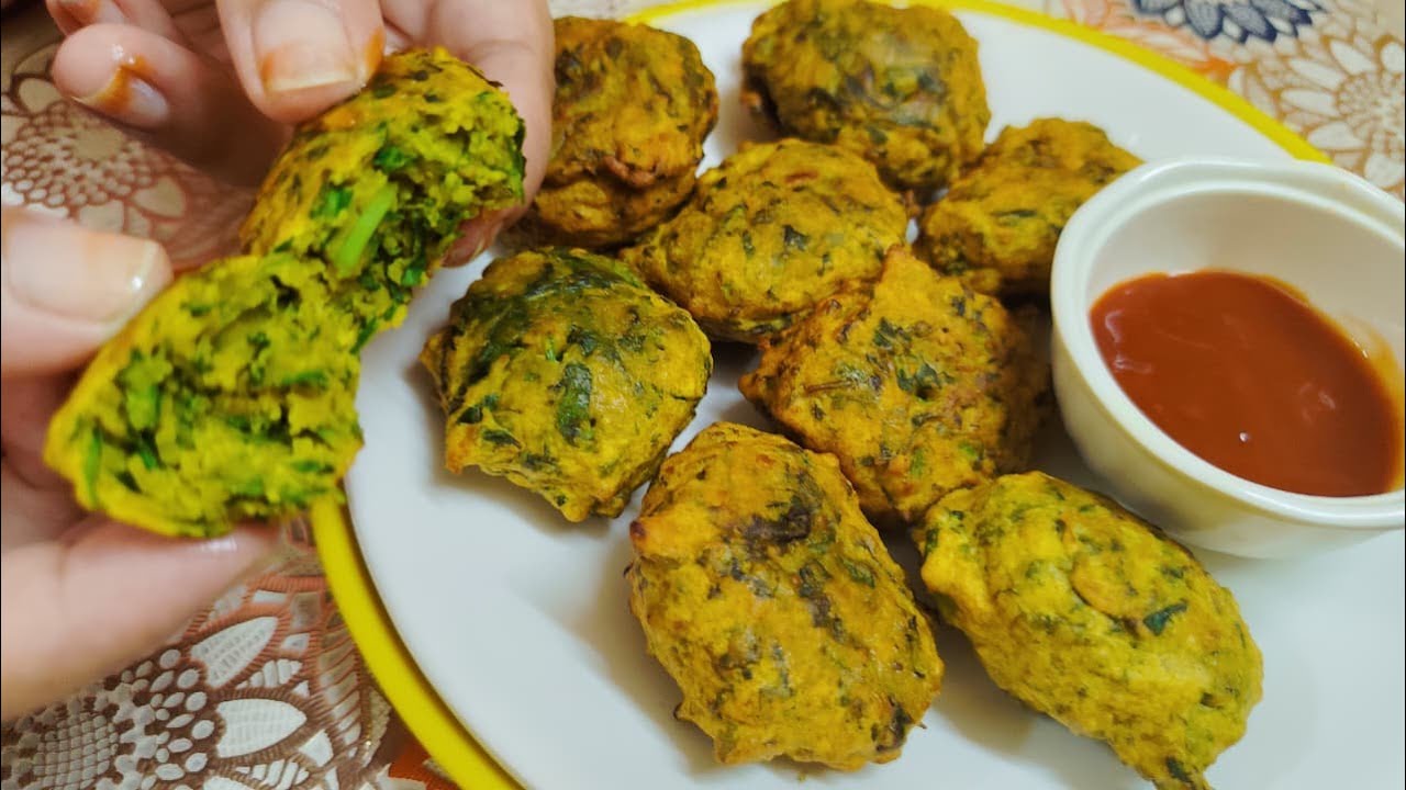 Palak Ke Pakode Recipe | Crispy & Tasty Spinach Fritters | Easy Indian Tea Time Snack